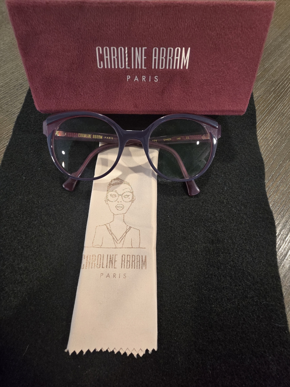 Caroline Abram Segolene Frame Plum. 51-21-140.